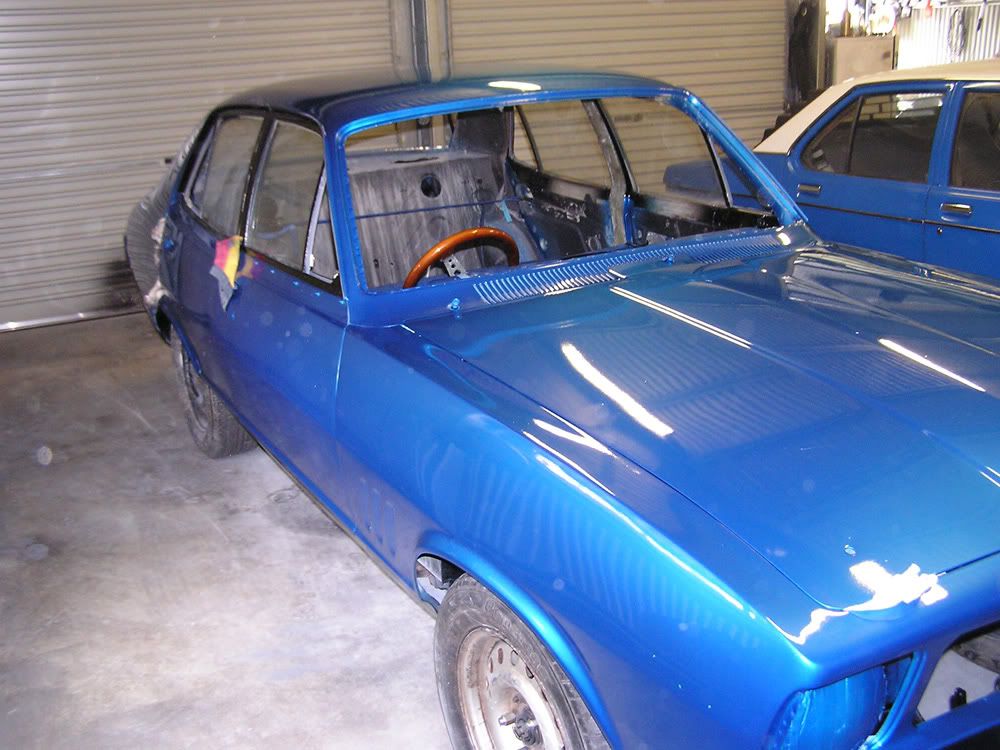 http://i867.photobucket.com/albums/ab240/bomber_watson/LJ%20Torana/Torryhome6.jpg